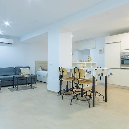 Natural Suite Sevilla Center Екстериор снимка
